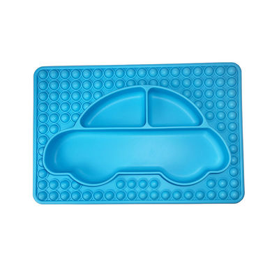 Araba Şekli Silikon Bebek Emme Plakası BPA Free Bölünmüş Yemek Tabakları