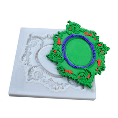 Özelleştirilmiş Silikon Pişirme Gereçleri Çelenk Şekli Gıda Sınıfı 3D Fondan Kalıpları