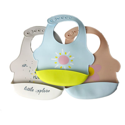 Ergonomik Silikon Bebek Besleme Seti Hafif Özel Logo Baskılı Yumuşak
