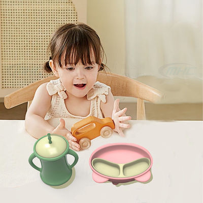 Ergonomik Panda Silikon 6-12 Aylık Bebek Besleme Gereksinimleri İçin Süpürge Takımı